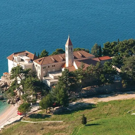 Four-bedroom Holiday In *